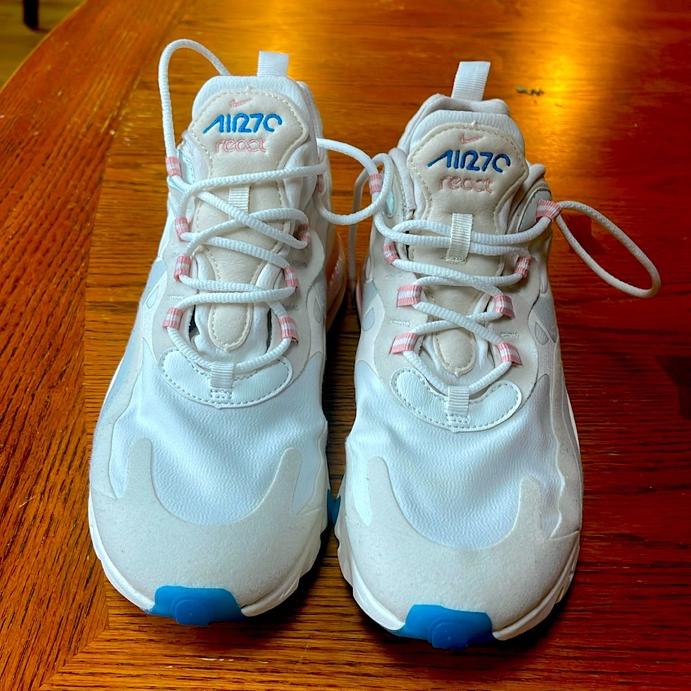 Nike Air Max 270 React W 9 M 7.5. wore 3x. V cute but too wide great condition.